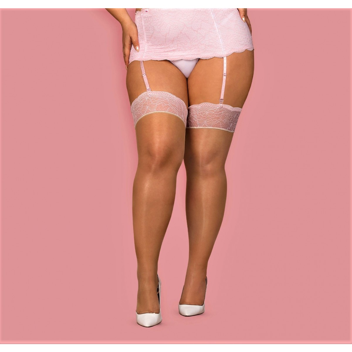 Nylonstrmpermedlyserdblondekant-01